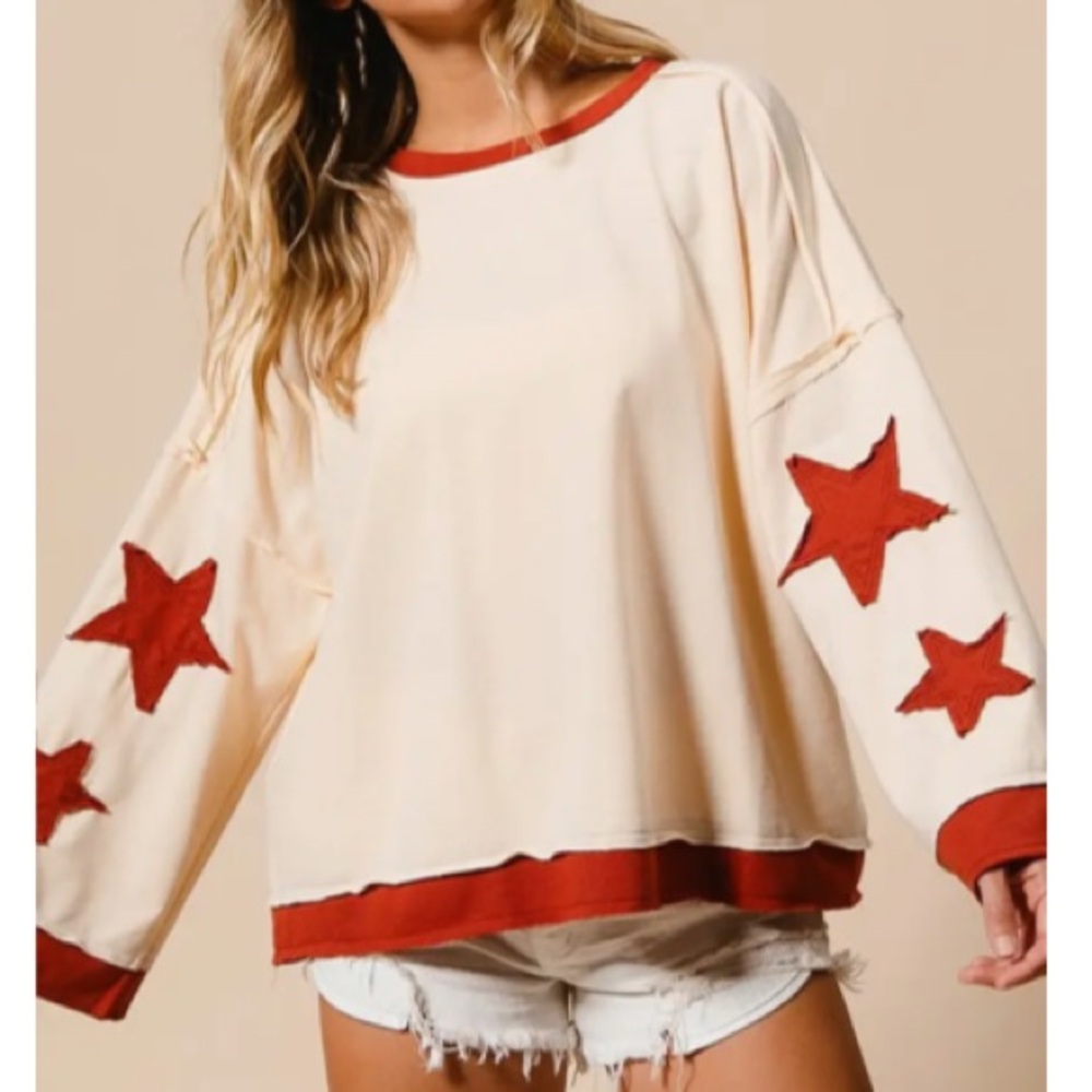 SALE ! ♥️Red Star Women's Top - Picture 1 of 5
